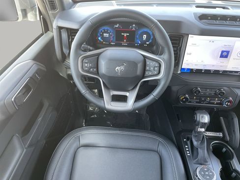 New 2025 Ford Bronco Badlands image 12