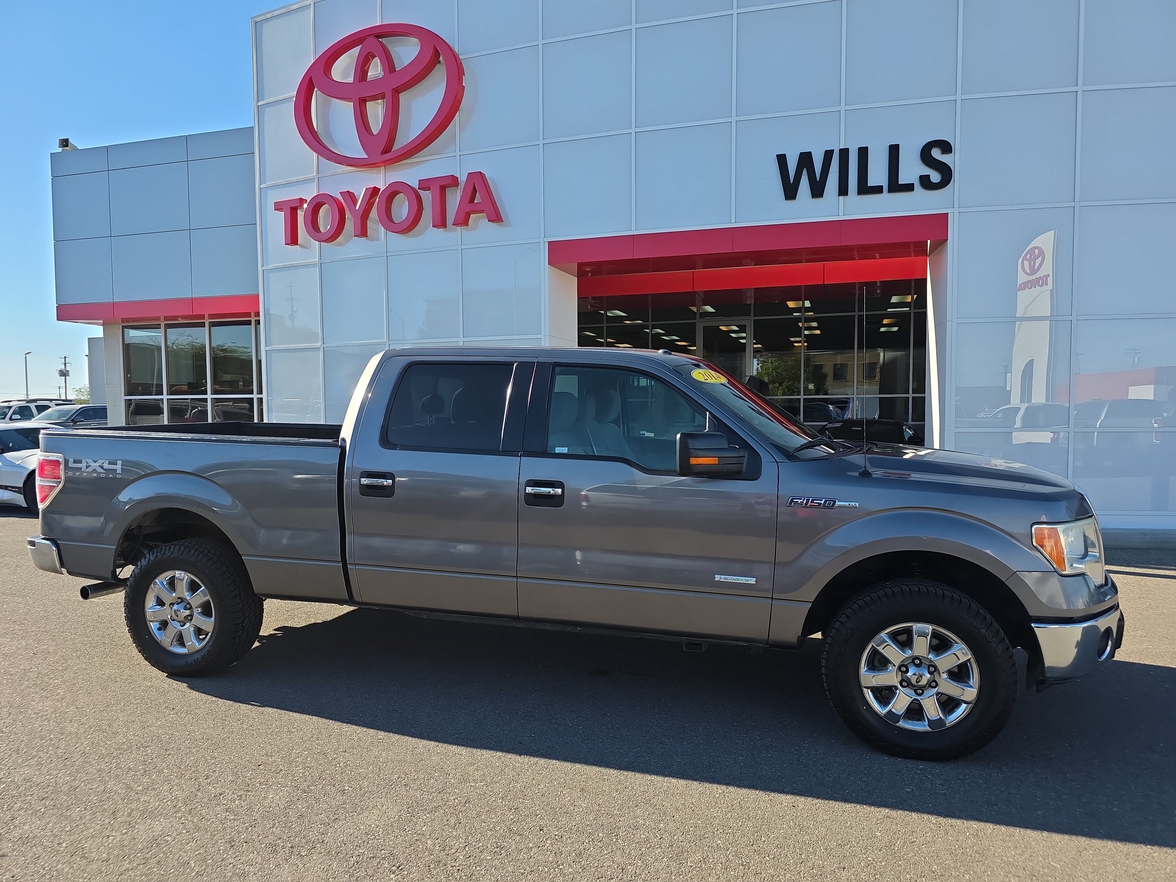 Used 2014 Ford F150 XLT w/ Equipment Group 302A Luxury AWD/4WD image 1