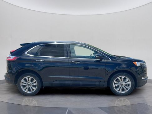 Certified 2023 Ford Edge Titanium AWD/4WD image 6