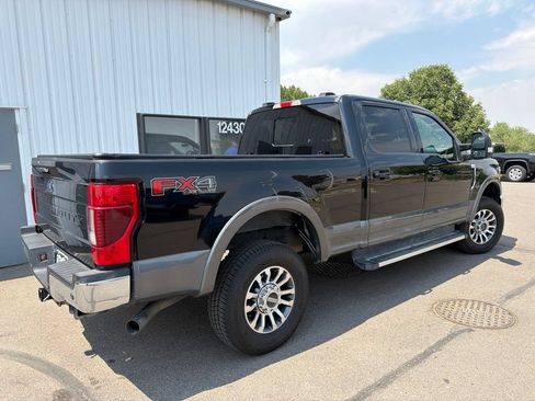 Used 2022 Ford F250 Lariat w/ FX4 Off-Road Package AWD/4WD image 3