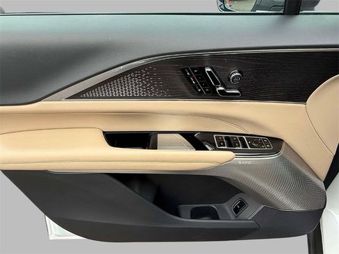 Certified 2024 Cadillac Lyriq Luxury w/ Nappa Leather Package image 21