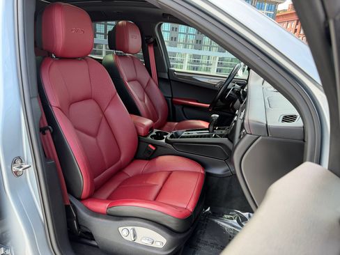 Certified 2022 Porsche Macan GTS w/ Premium Package Plus AWD/4WD image 22