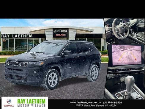 Used 2024 Jeep Compass Latitude image 1