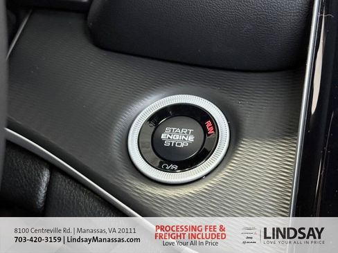 New 2025 Jeep Grand Cherokee Altitude AWD/4WD image 28