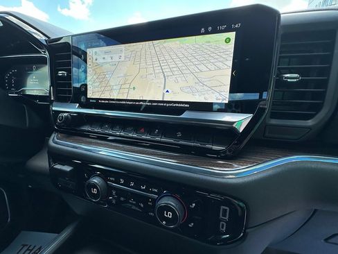 Used 2023 Chevrolet Silverado 1500 LT AWD/4WD image 20