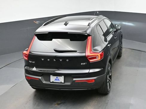 Used 2023 Volvo XC40 B5 Plus w/ Protection Package Premier AWD/4WD image 21