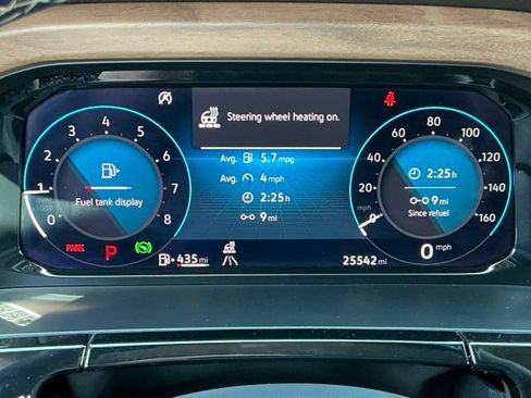 Certified 2025 Volkswagen Atlas SE FWD image 31