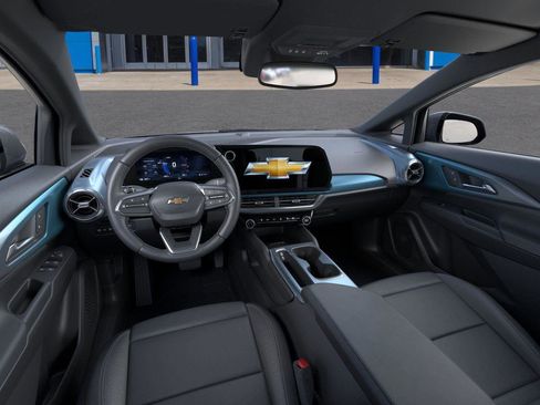 New 2026 Chevrolet Equinox EV LT image 15