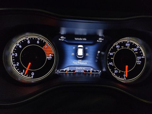 Used 2022 Jeep Cherokee Trailhawk image 23