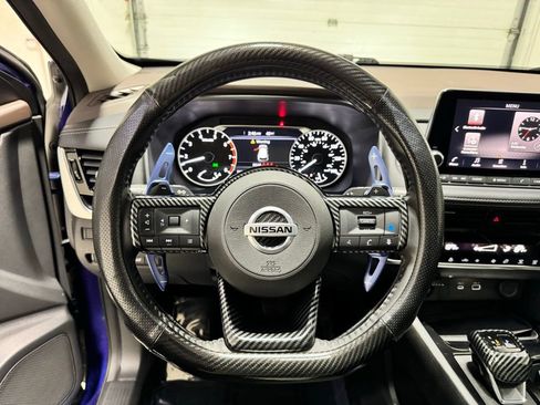 Used 2021 Nissan Rogue SV w/ Premium Package image 13