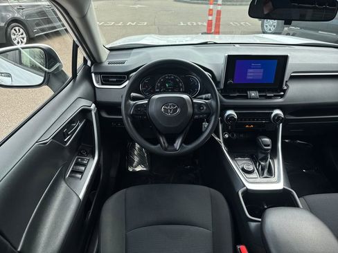 Used 2024 Toyota RAV4 LE AWD/4WD image 12