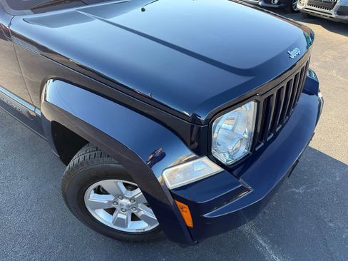 Used 2012 Jeep Liberty Sport image 43