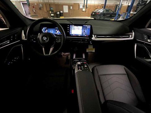 Used 2025 BMW X1 xDrive28i w/ Convenience Package image 5