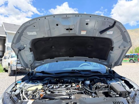 Used 2018 Honda Civic EX image 3