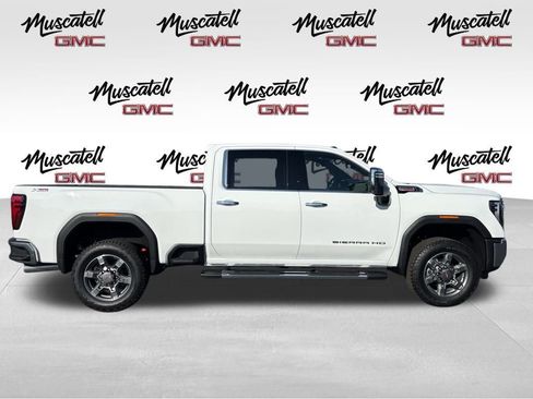 New 2026 GMC Sierra 3500 SLT w/ SLT Premium Package image 4