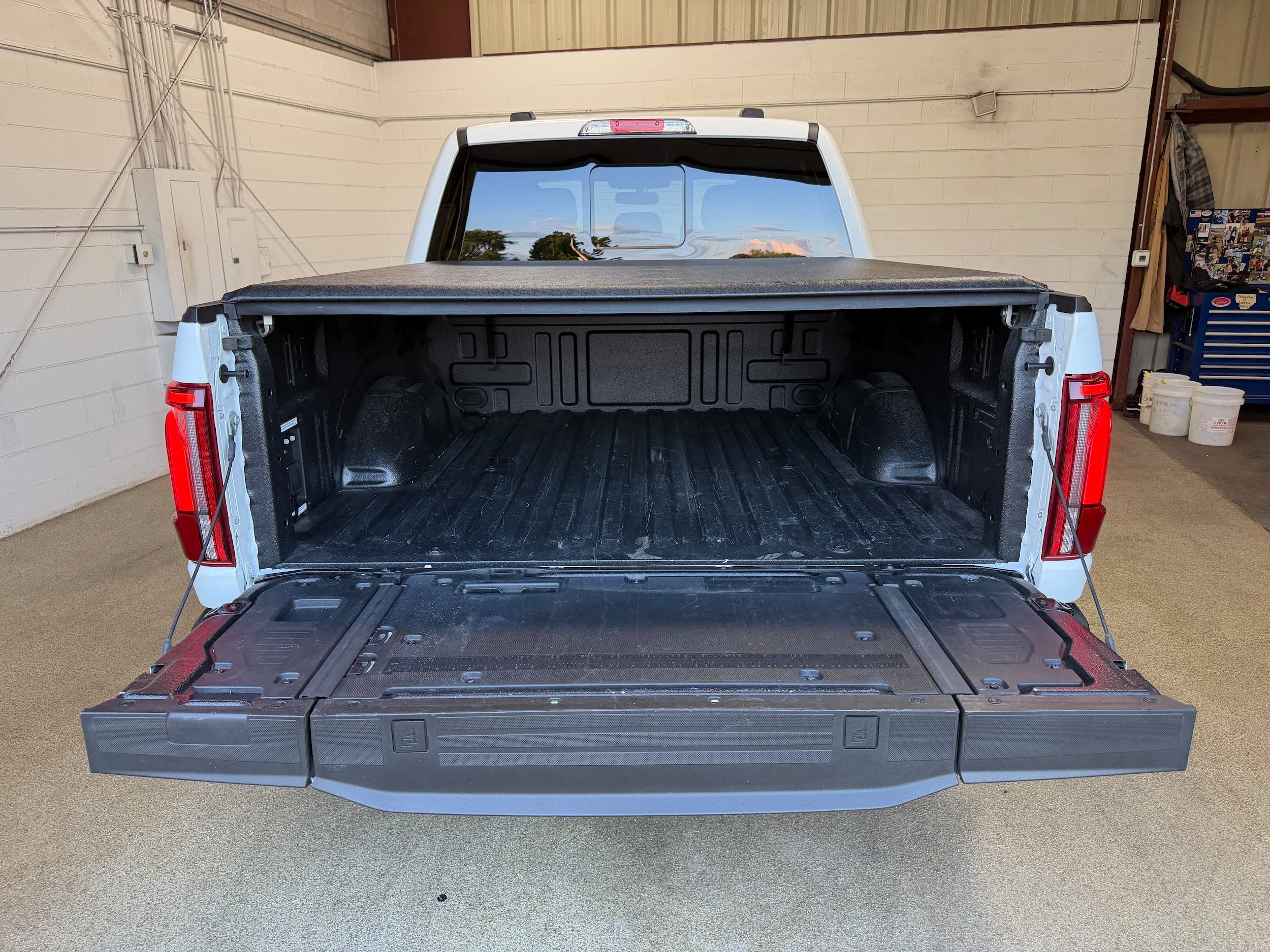 Certified 2025 Ford F150 King Ranch AWD/4WD image 39