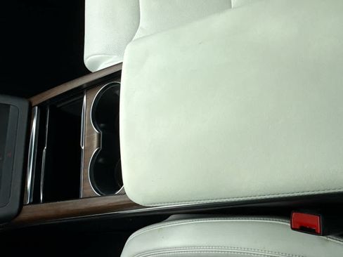 Used 2023 Tesla Model X image 31