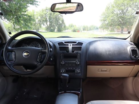 Used 2007 Chevrolet Malibu LTZ FWD image 16