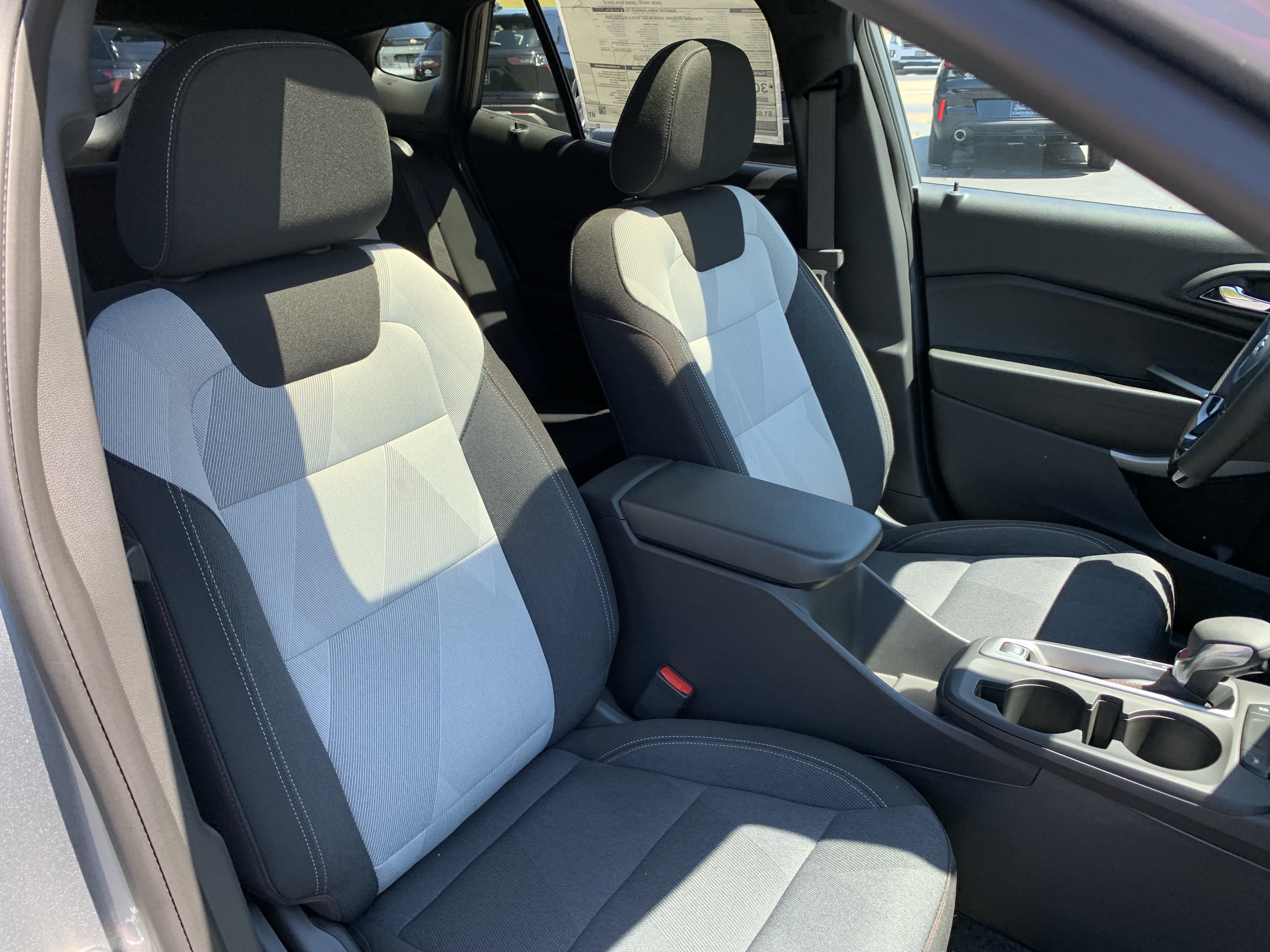 New 2026 Chevrolet Trax RS w/ Sunroof Package FWD image 20