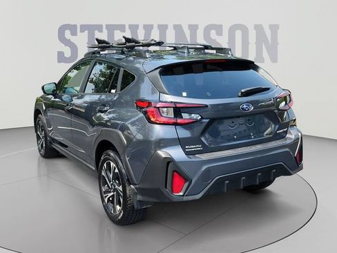 Used 2025 Subaru Crosstrek 2.5i Premium AWD/4WD image 3