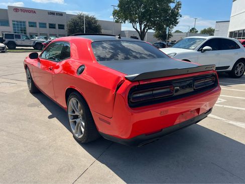 Used 2020 Dodge Challenger R/T image 2