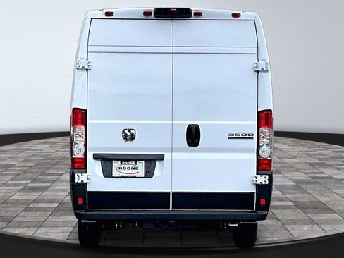 Used 2025 RAM ProMaster 3500 w/ Convenience Group FWD image 4