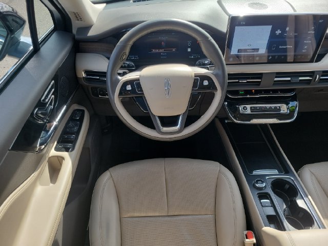 Used 2023 Lincoln Corsair Reserve w/ Equipment Group 201A AWD/4WD image 29