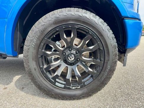 Used 2019 Ford F150 Lariat w/ Equipment Group 502A Luxury AWD/4WD image 40