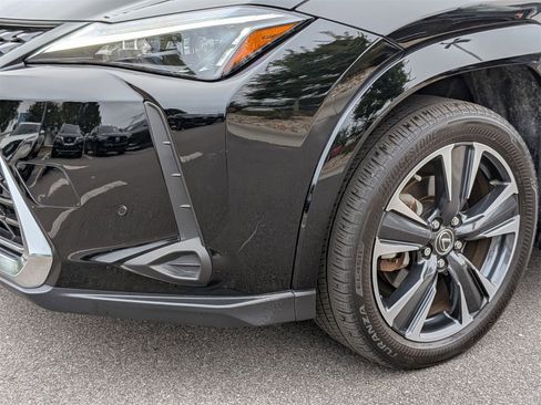 Used 2023 Lexus UX 250h FWD w/ Premium Package image 9