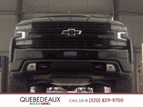 Used 2020 Chevrolet Silverado 1500 LT Trail Boss w/ Midnight Edition image 3
