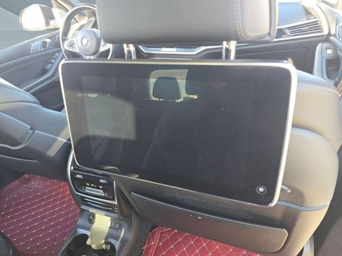 Used 2020 BMW X7 M50i image 30