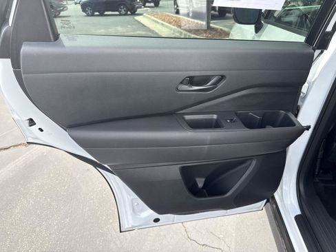 Used 2026 Nissan Pathfinder Rock Creek AWD/4WD image 16