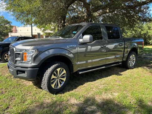 Used 2018 Ford F150 XL w/ Equipment Group 101A Mid AWD/4WD image 3