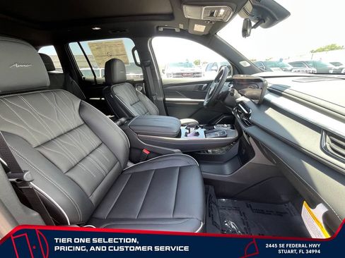 New 2026 Buick Enclave Avenir w/ Super Cruise Package AWD/4WD image 21
