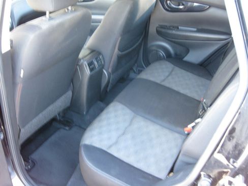 Used 2019 Nissan Rogue Sport SV w/ Technology Package image 23