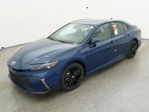 New 2026 Toyota Camry SE image 1