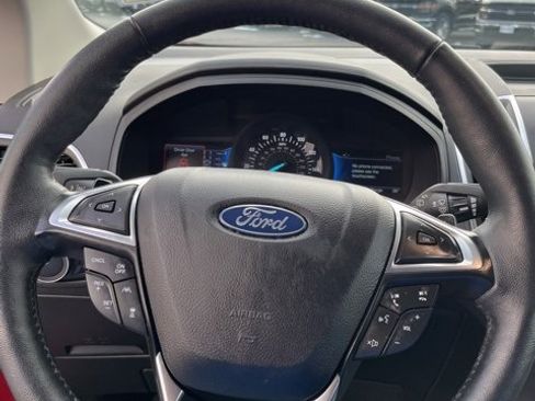 Used 2024 Ford Edge Titanium w/ Class II Trailer Tow Package image 13