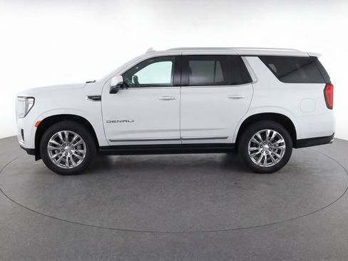 Used 2025 GMC Yukon XL Denali AWD/4WD image 4