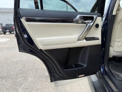 Used 2022 Lexus GX 460 Premium AWD/4WD image 27