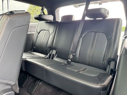 Used 2022 Ford Expedition Max Platinum AWD/4WD image 25