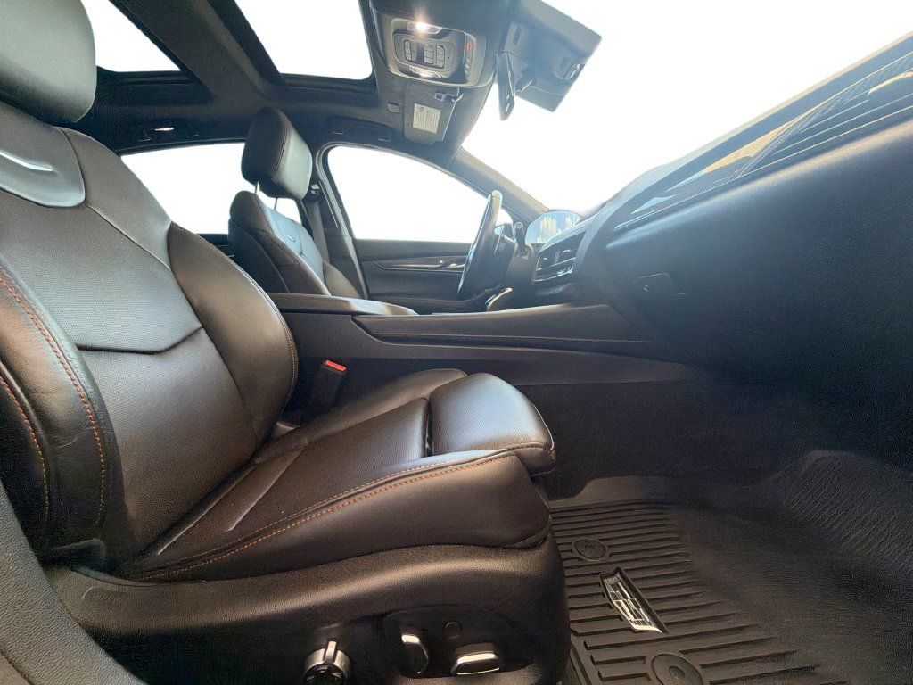 Used 2025 Cadillac CT5 V w/ Technology Package AWD/4WD image 29