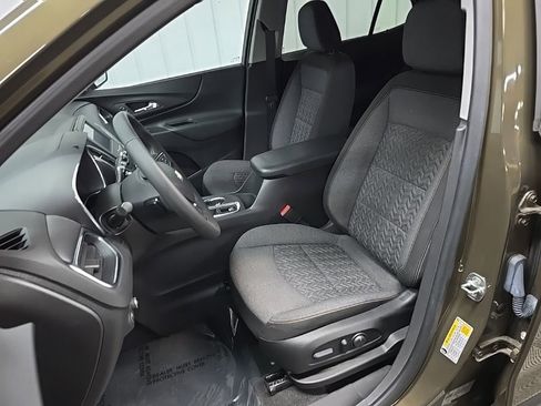 Used 2024 Chevrolet Equinox LT image 29