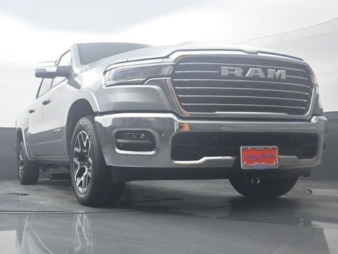 Used 2025 RAM 1500 Laramie AWD/4WD image 28