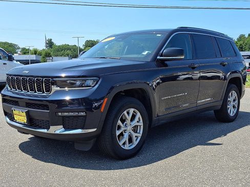 Used 2023 Jeep Grand Cherokee L Limited AWD/4WD image 3