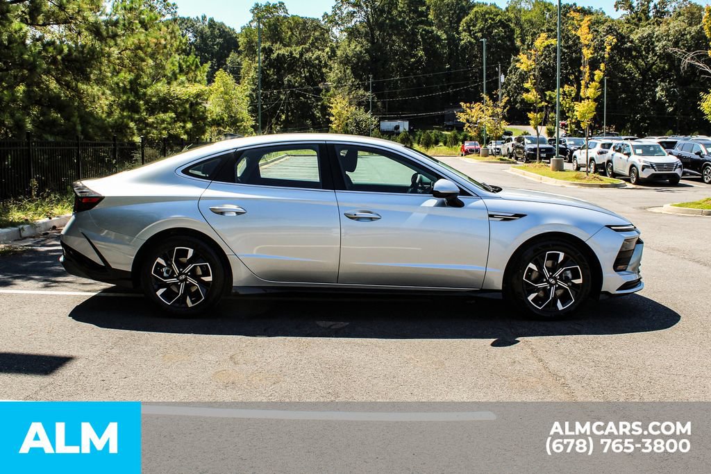 Used 2025 Hyundai Sonata SEL FWD image 8