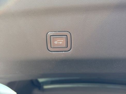 Used 2023 Chevrolet Tahoe High Country AWD/4WD image 26