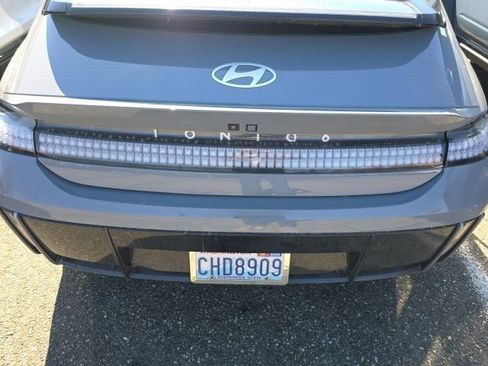 Used 2023 Hyundai Ioniq 6 Limited image 3