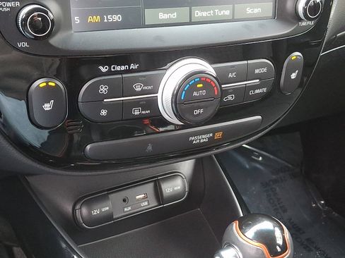 Used 2018 Kia Soul ! w/ Tech Package image 16