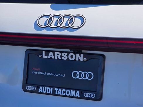 Certified 2025 Audi Q5 Premium w/ Convenience Package AWD/4WD image 32