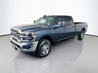 New 2026 RAM 3500 Tradesman AWD/4WD video 3